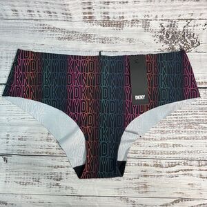 DKNY Anywhere Hipster XL Underwear Panties Literwear Cut Seamless NEW